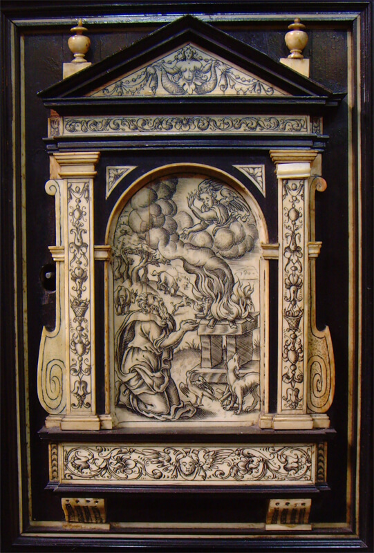 Cabinet du XVII ème siècle